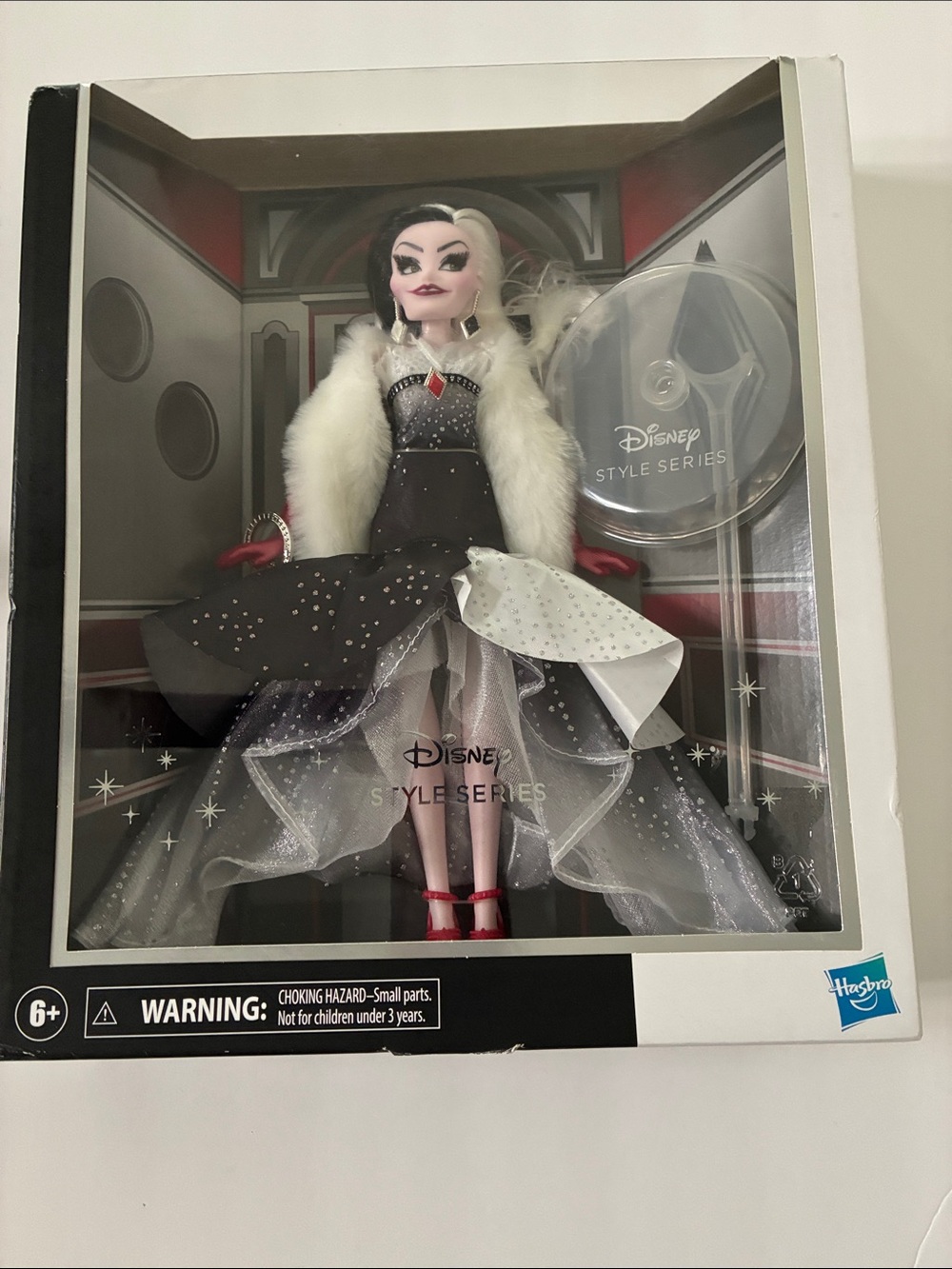 Disney Cruella de Vil Fashion Doll -Hasbro Style Series